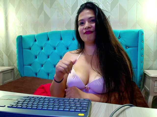 StarMilaX live cam on BongaCams