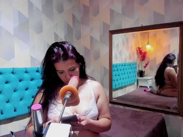 StarMilaX live cam on BongaCams