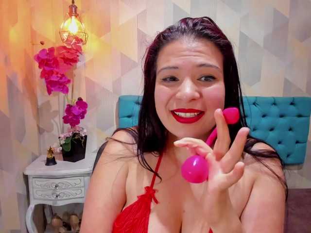 StarMilaX live cam on BongaCams