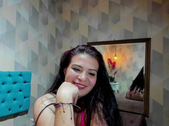 StarMilaX live cam on BongaCams