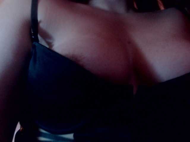 StarMilaX live cam on BongaCams