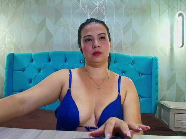 StarMilaX live cam on BongaCams