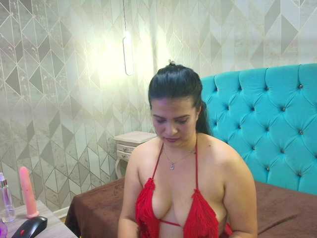 StarMilaX live cam on BongaCams