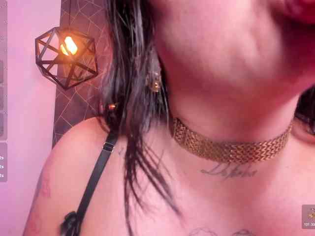 AliiceVance webcam