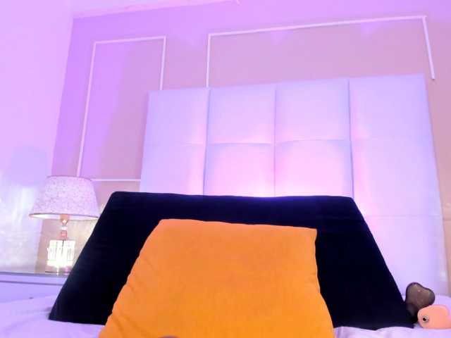 CamilleWest live cam preview
