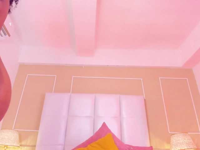 CamilleWest live cam on BongaCams