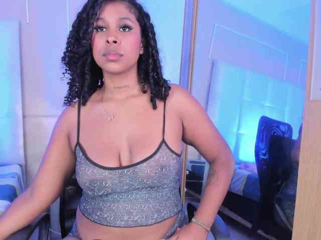 CamilleWest webcam