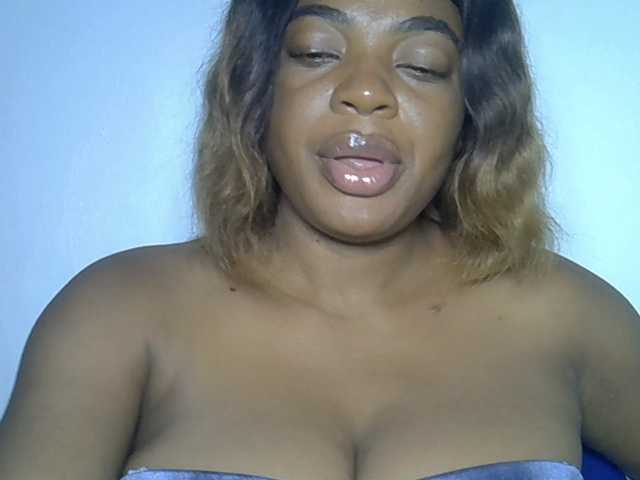 LuxeEmpress live cam on BongaCams