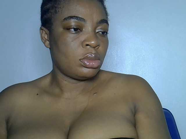 LuxeEmpress live cam on BongaCams