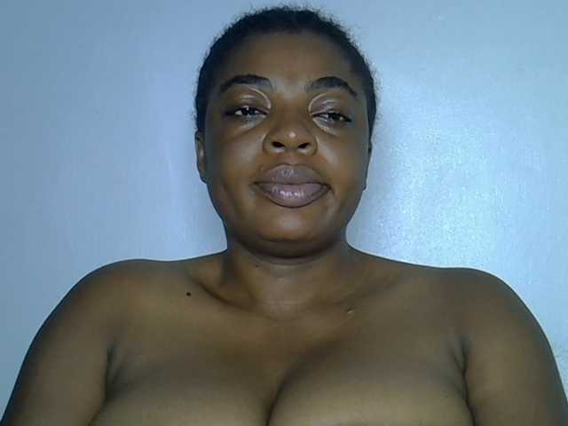 LuxeEmpress live cam on BongaCams