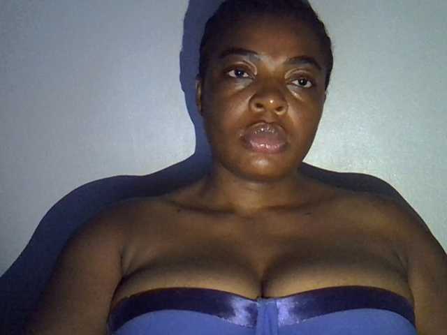 LadyNoire live webcam show