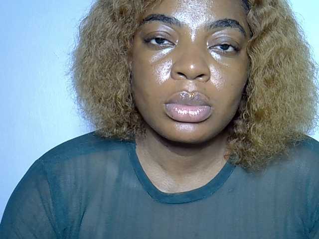 LuxeEmpress live cam on BongaCams