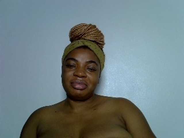 LuxeEmpress live webcam show