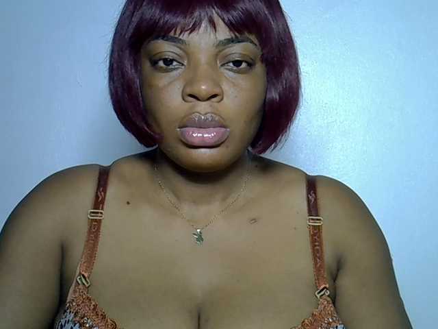 LuxeEmpress live cam on BongaCams