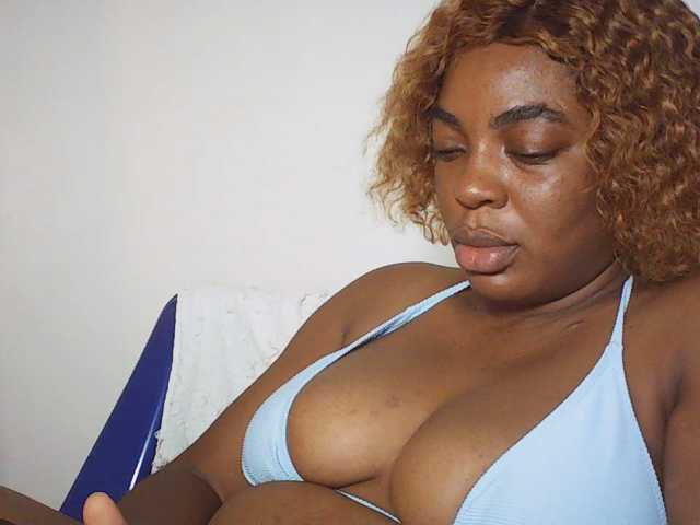 LuxeEmpress live cam on BongaCams