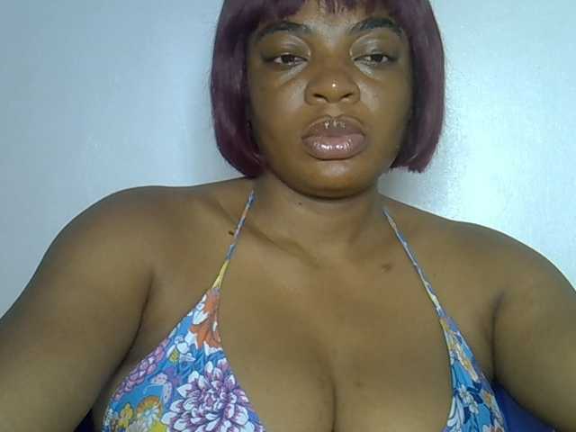 LuxeEmpress live cam on BongaCams