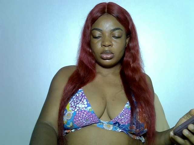 LuxeEmpress live cam on BongaCams