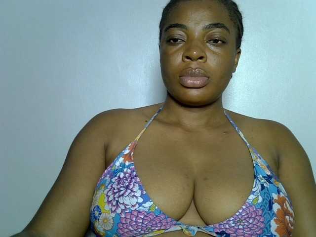 LuxeEmpress live cam on BongaCams