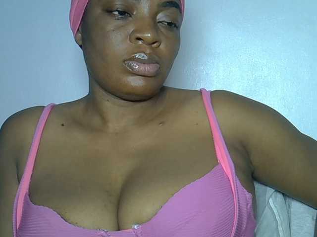 LuxeEmpress live cam on BongaCams