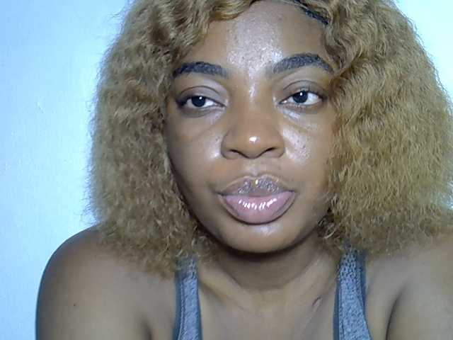 LuxeEmpress live cam on BongaCams