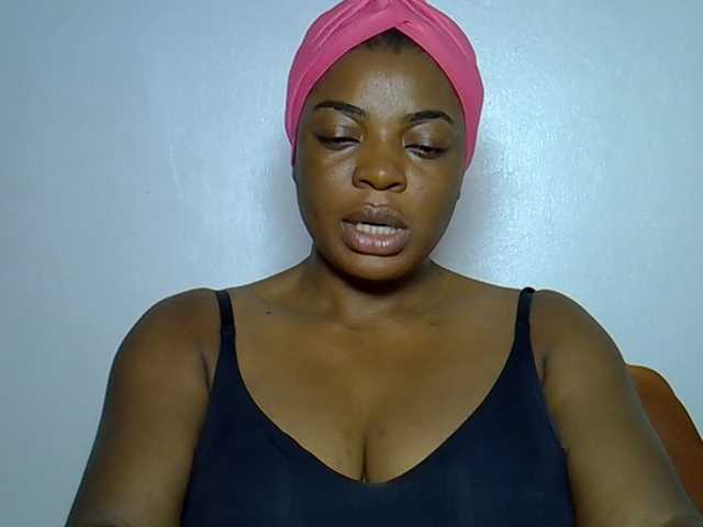LuxeEmpress live cam on BongaCams