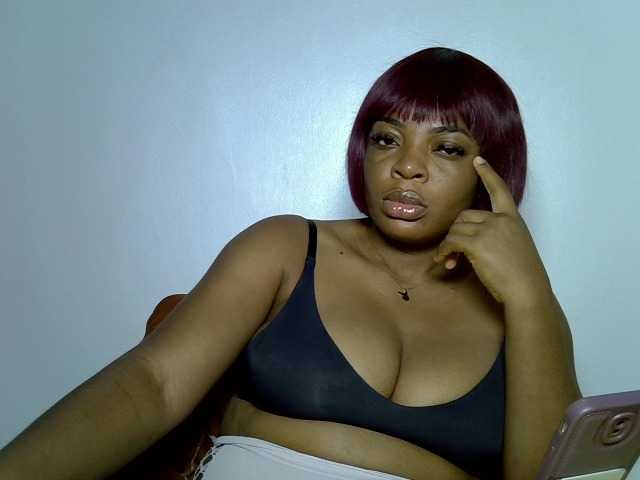 LuxeEmpress live cam on BongaCams