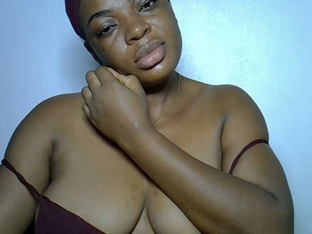 LuxeEmpress live cam on BongaCams