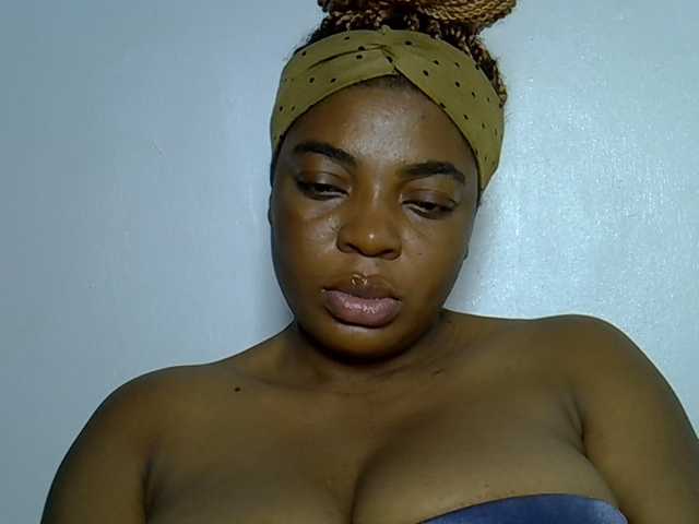 LadyNoire live webcam show
