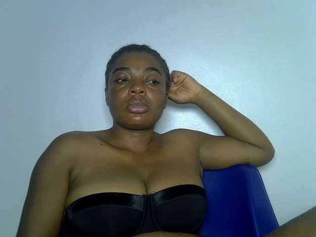 LuxeEmpress live cam on BongaCams