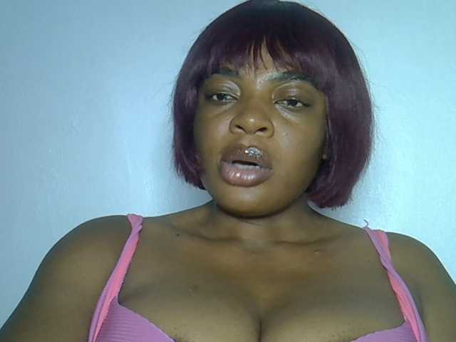 LuxeEmpress live cam on BongaCams