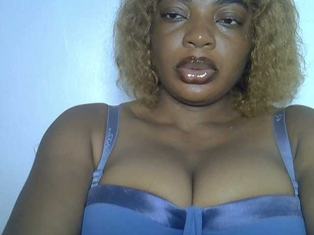 Alpha_Dom_Goddess — live female cam