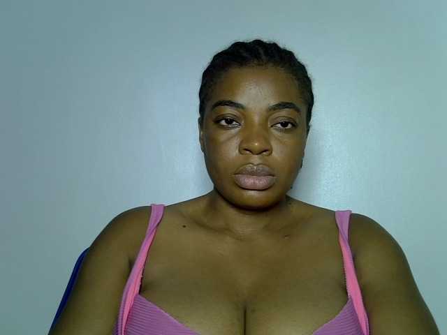 LuxeEmpress live cam on BongaCams