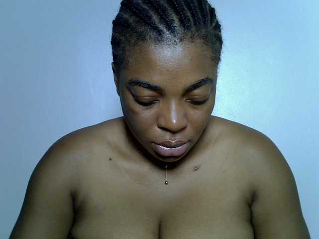 LadyNoire live webcam show
