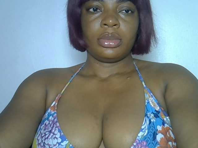 LuxeEmpress live cam on BongaCams