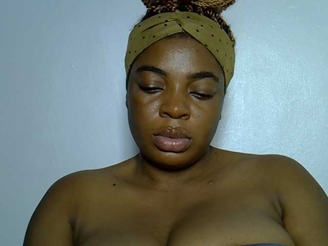 LadyNoire live webcam show