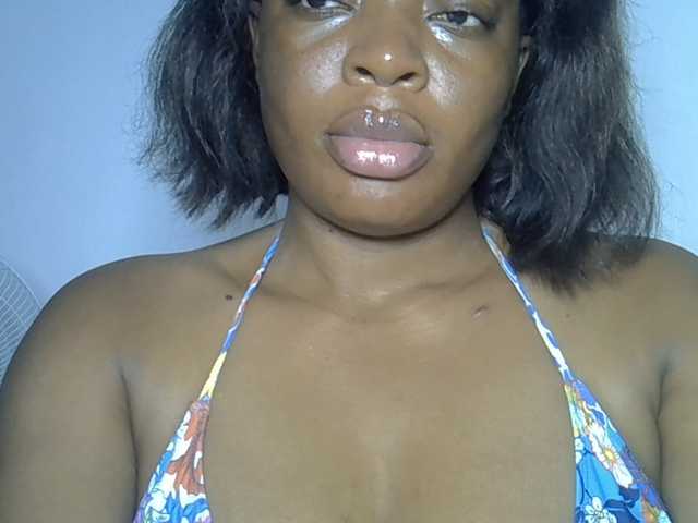 LuxeEmpress live cam on BongaCams