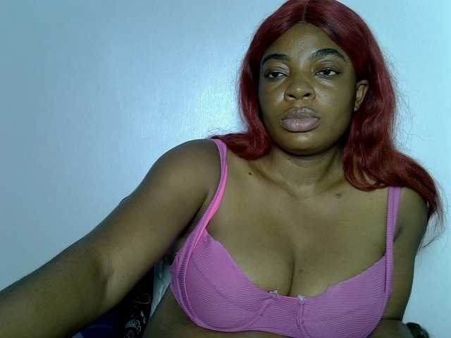LuxeEmpress live cam on BongaCams