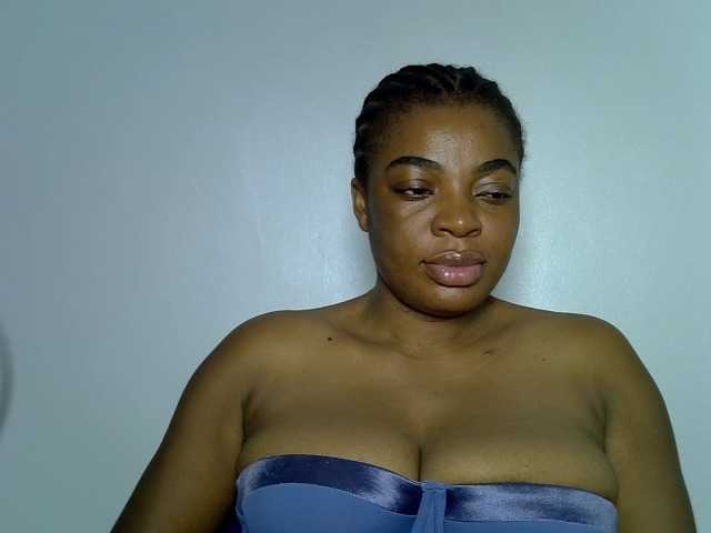 LuxeEmpress live cam on BongaCams