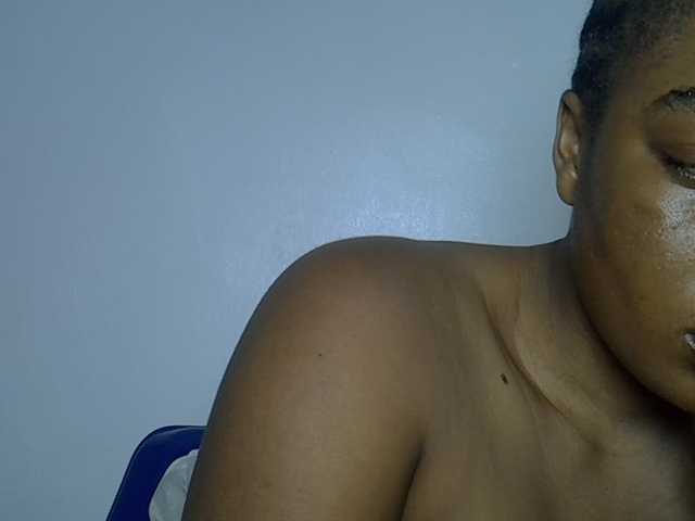 LuxeEmpress live cam on BongaCams
