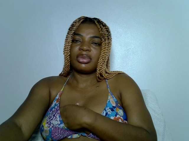 LuxeEmpress live cam on BongaCams