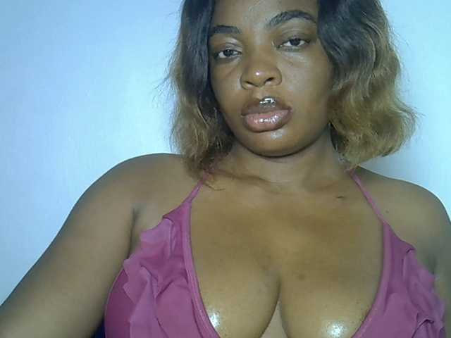 LuxeEmpress live cam on BongaCams