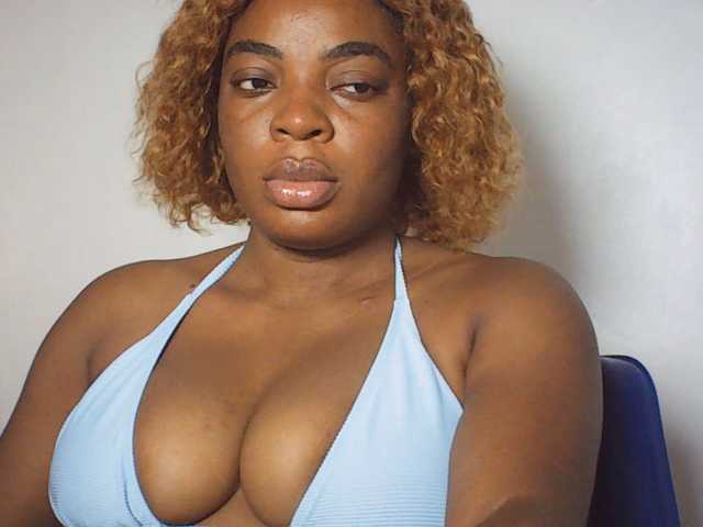LuxeEmpress live cam on BongaCams