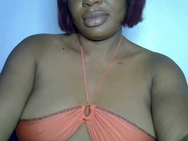 LuxeEmpress live cam on BongaCams