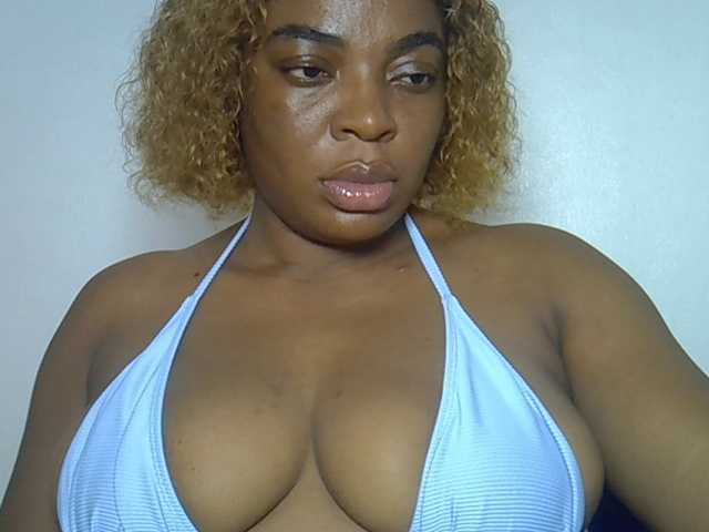 LuxeEmpress live cam on BongaCams