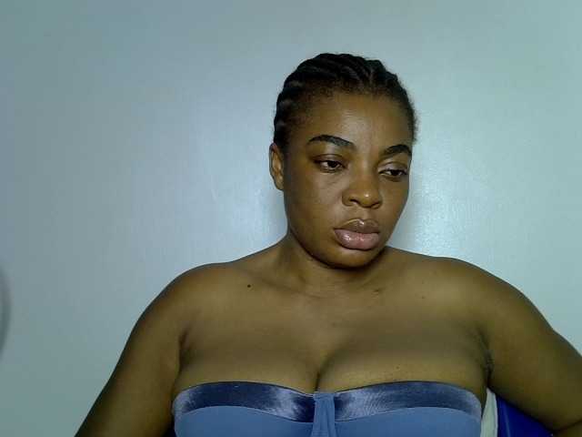 LuxeEmpress live cam on BongaCams