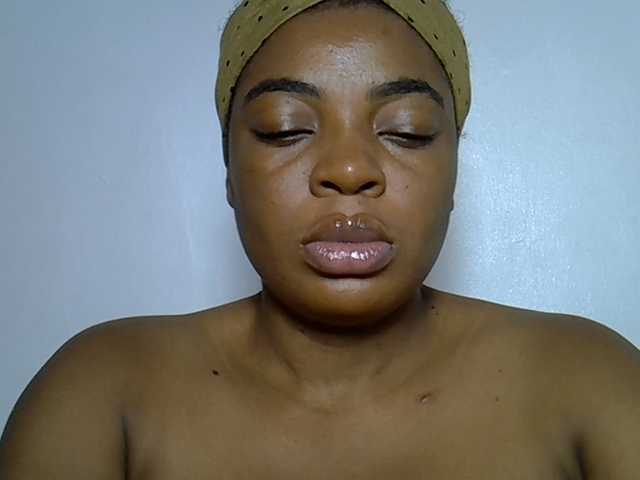 LadyNoire live webcam show