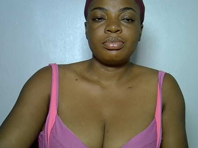LuxeEmpress live cam on BongaCams