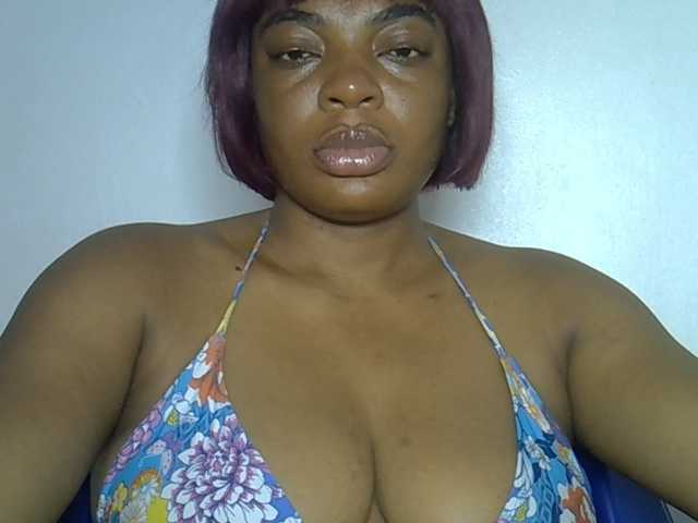 LuxeEmpress live cam on BongaCams