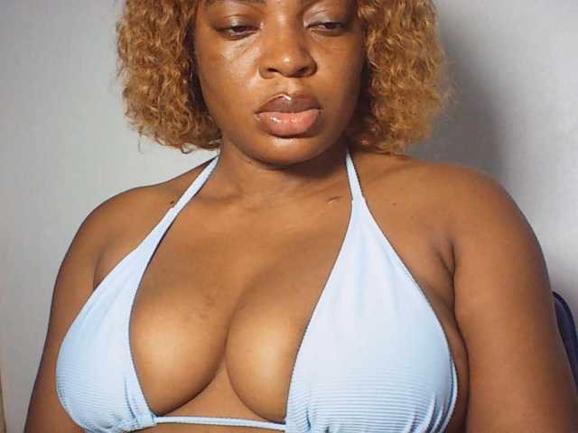 LuxeEmpress live cam on BongaCams