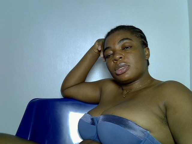LuxeEmpress live cam on BongaCams